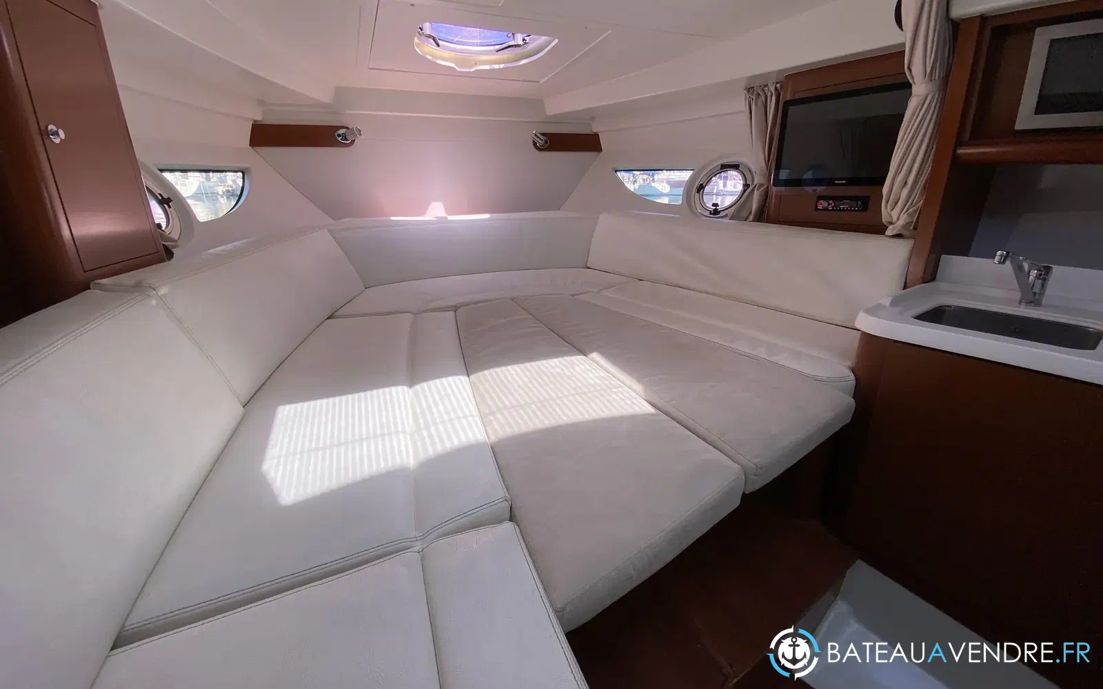 slider 16 Beneteau Gran Turismo 34