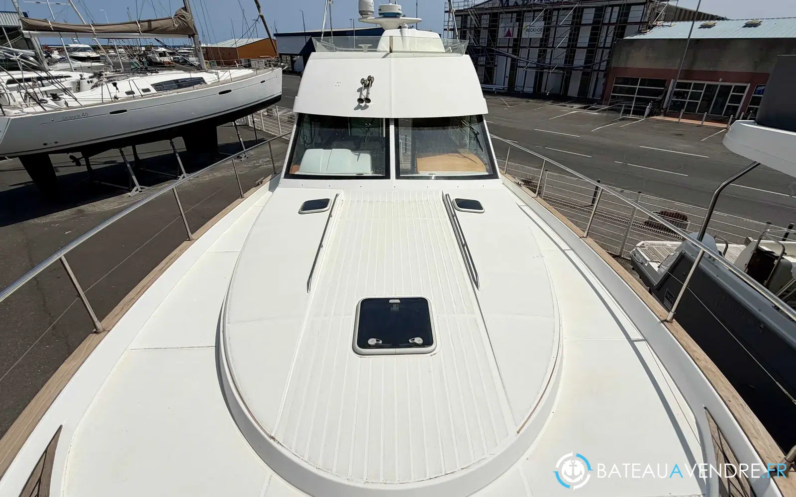 slider 6 Beneteau Antares 13.80