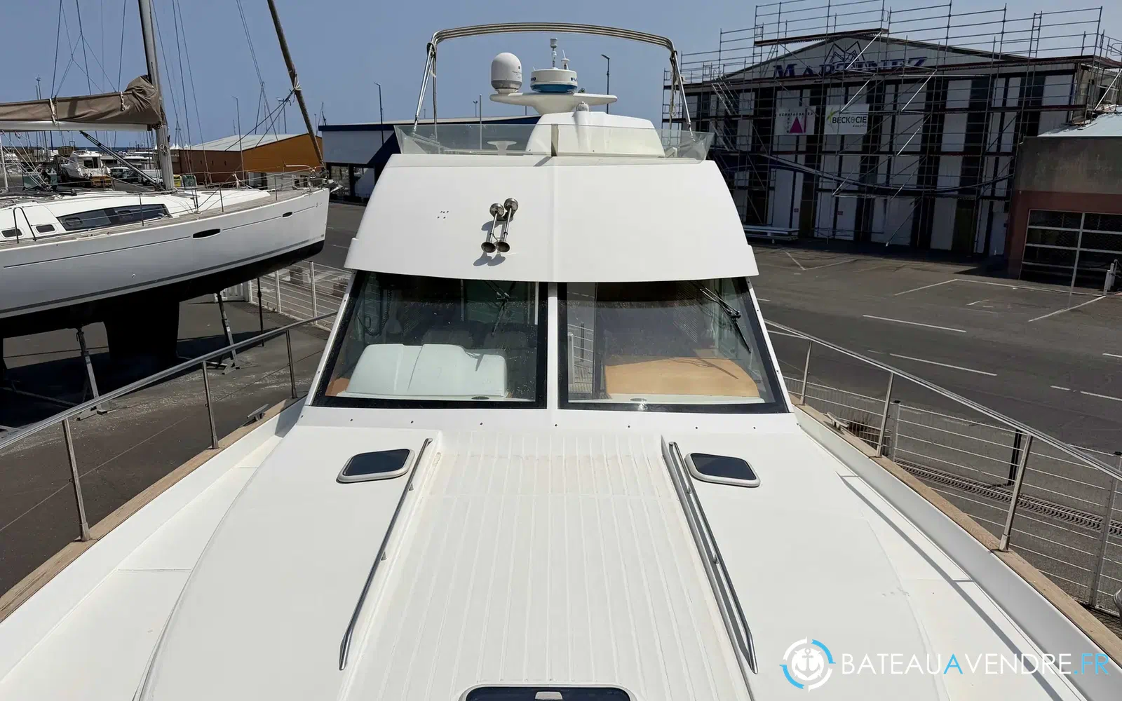 slider 8 Beneteau Antares 13.80