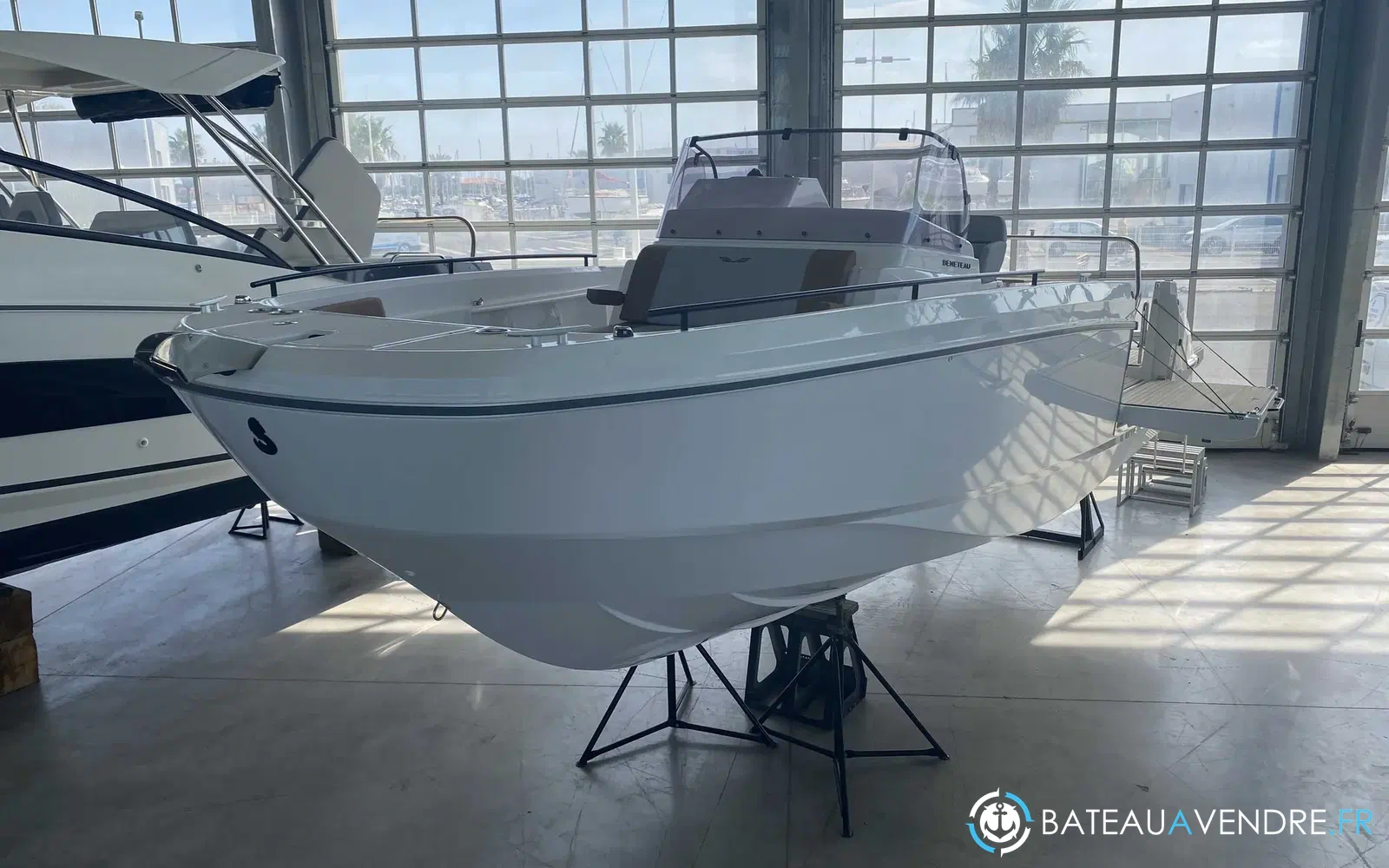 slider 1 Beneteau Flyer 9 Spacedeck