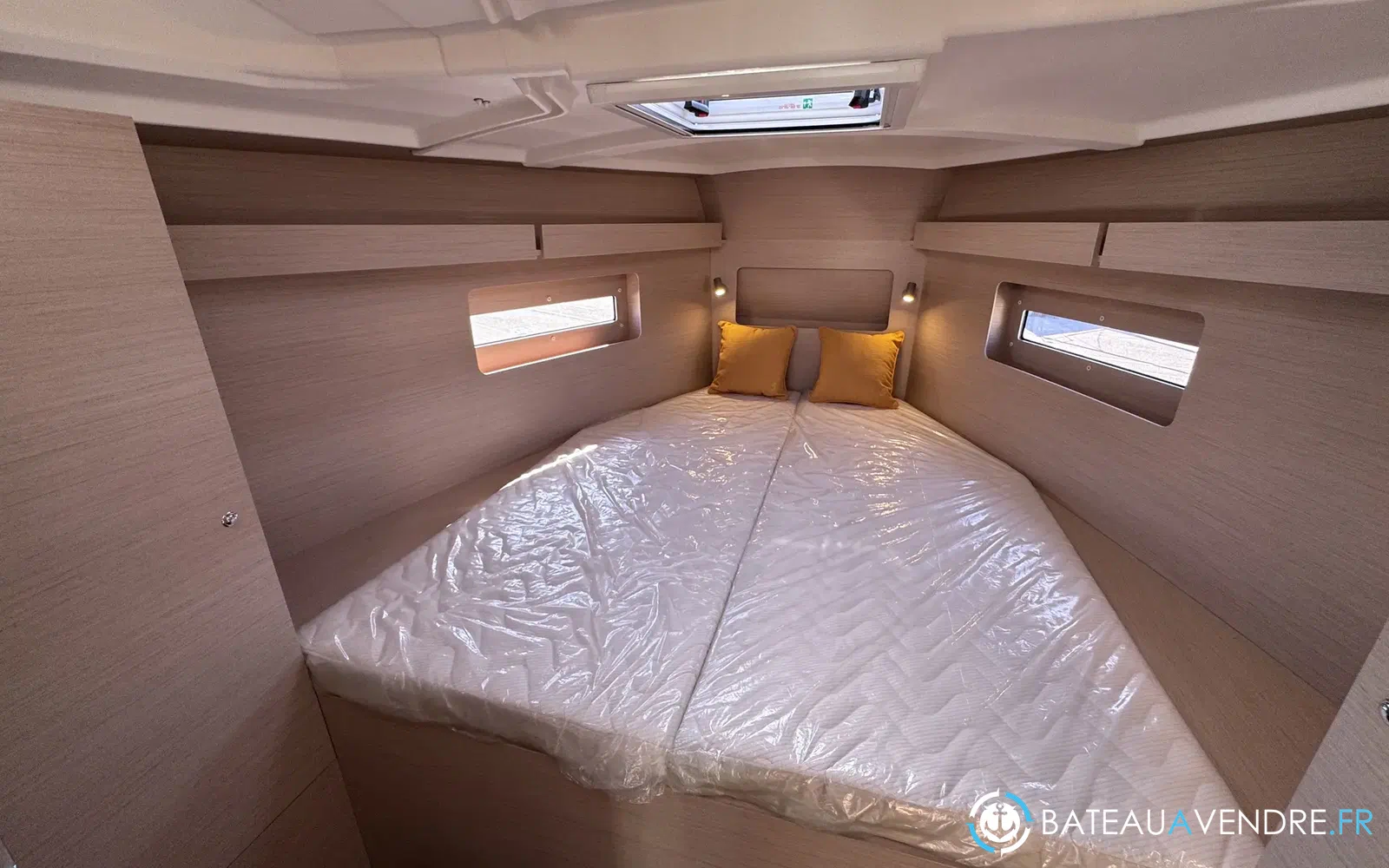 slider 10 Beneteau Oceanis 37.1