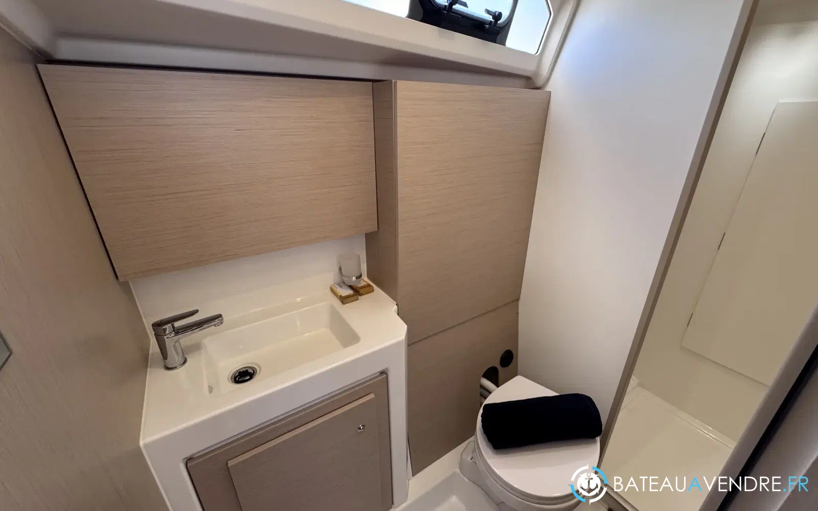 slider 12 Beneteau Oceanis 37.1