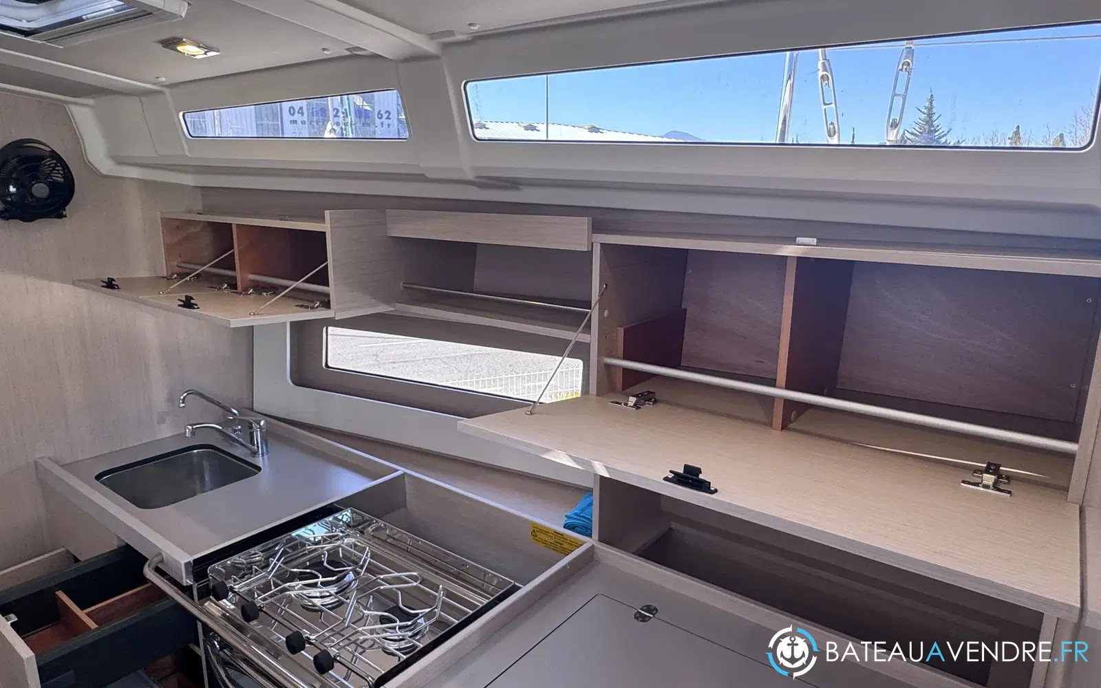 slider 8 Beneteau Oceanis 37.1