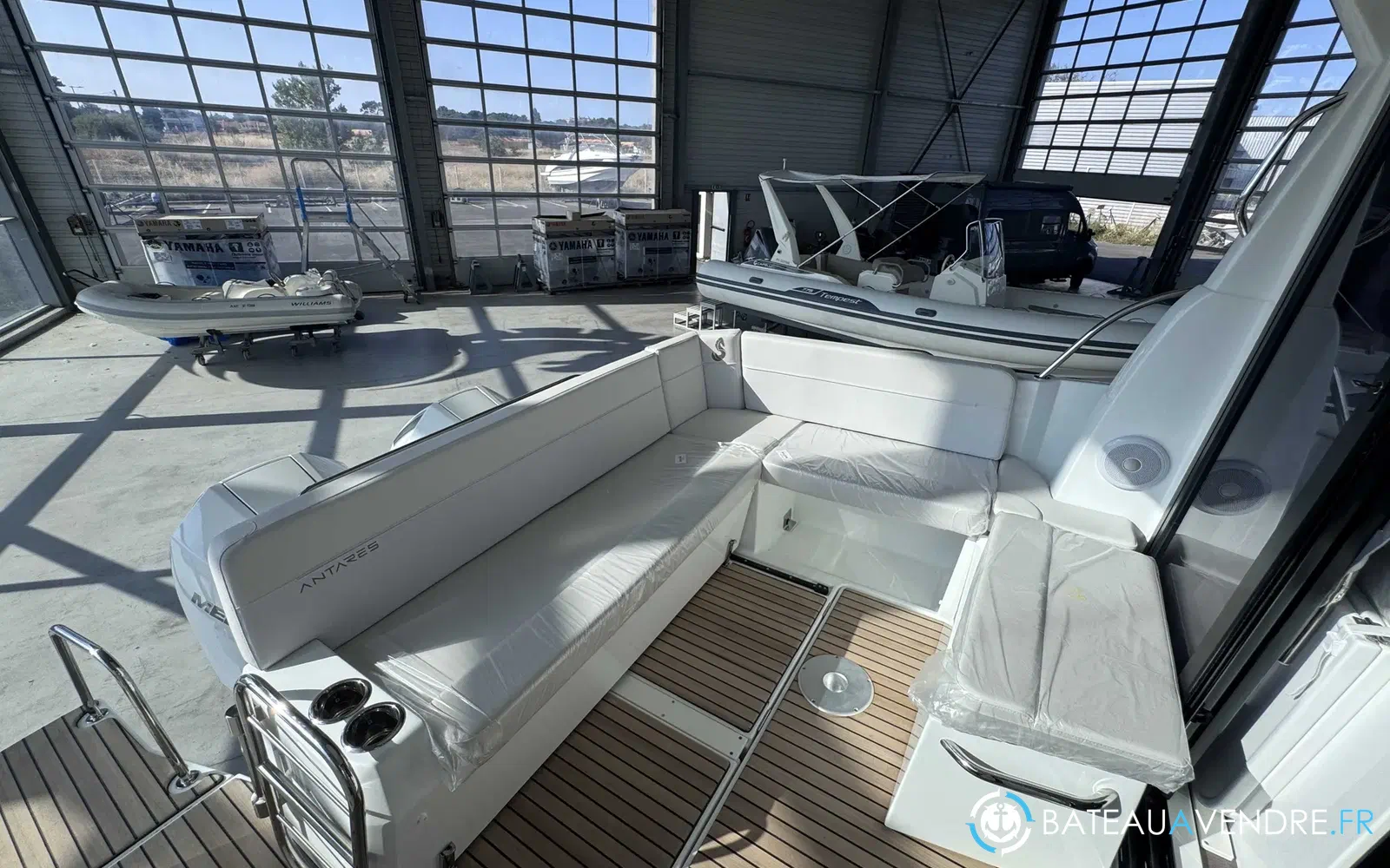 slider 1 Beneteau Antares 9 OB Antares 9 V2