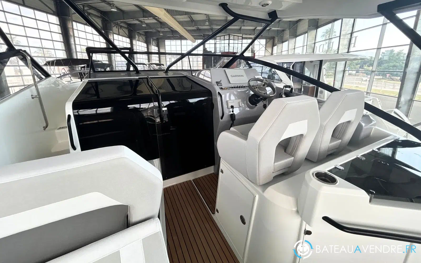 slider 10 Beneteau Flyer 10