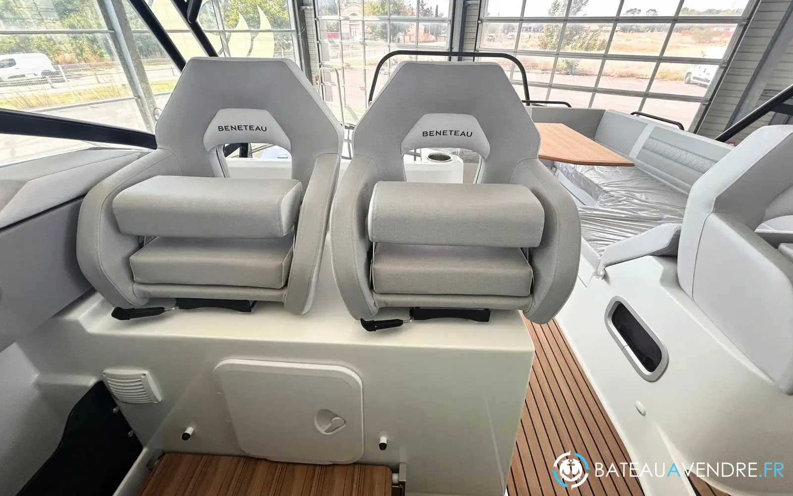 slider 13 Beneteau Flyer 10