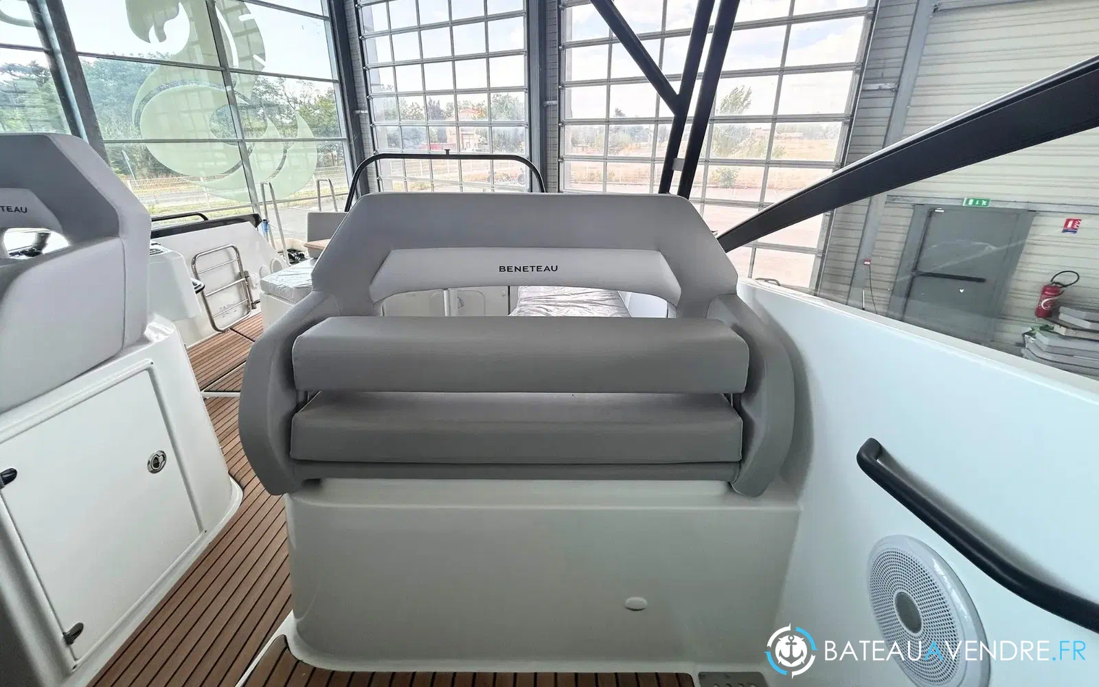 slider 14 Beneteau Flyer 10