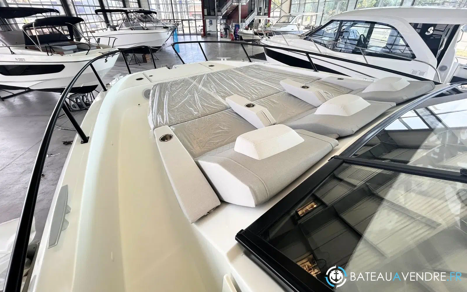 slider 18 Beneteau Flyer 10