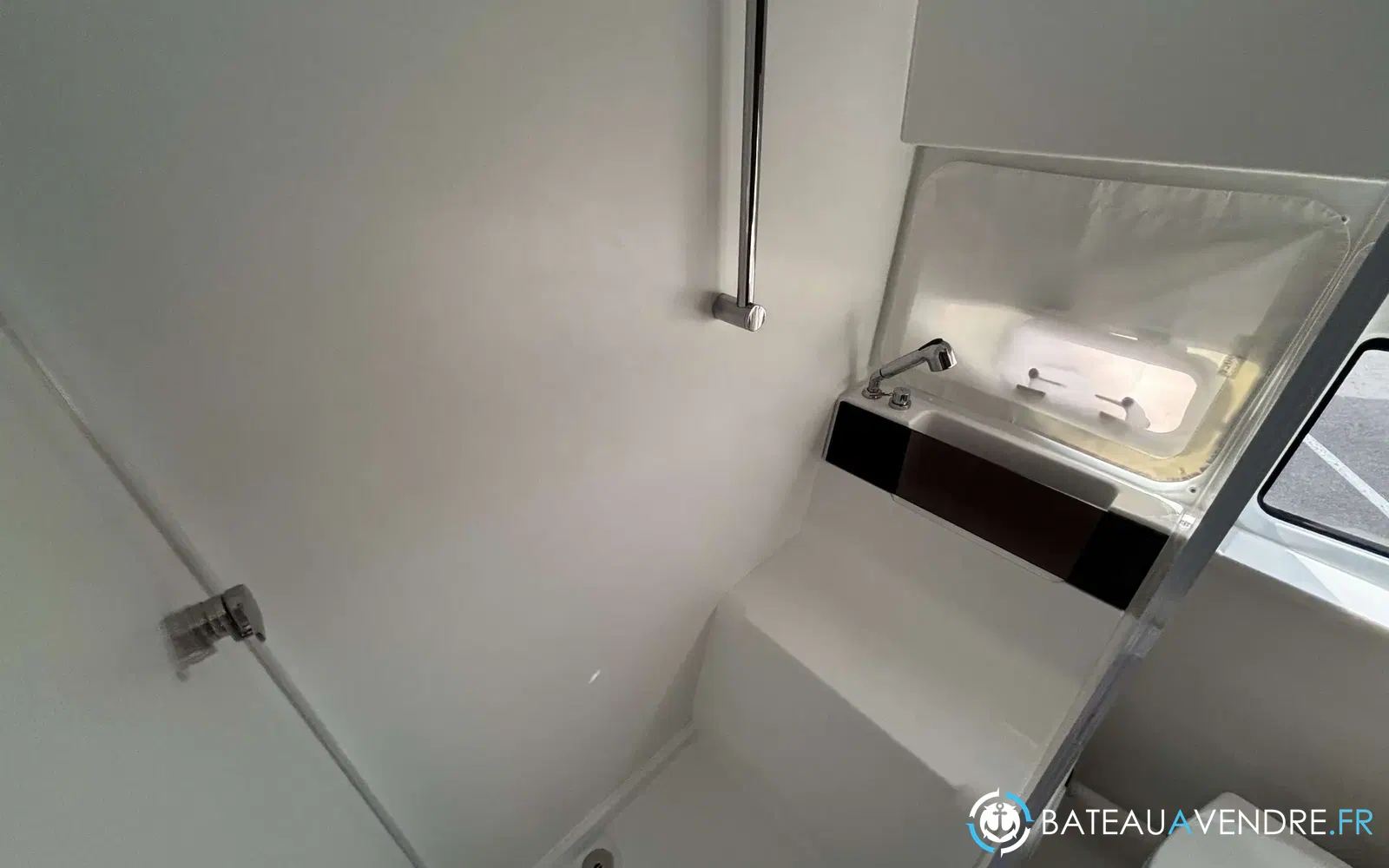 slider 17 Beneteau Antares 11