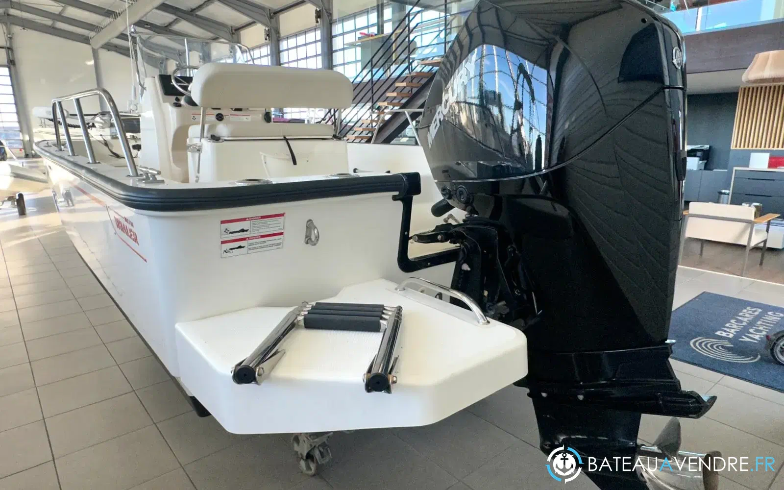 slider 4 Boston Whaler 210 Montauk
