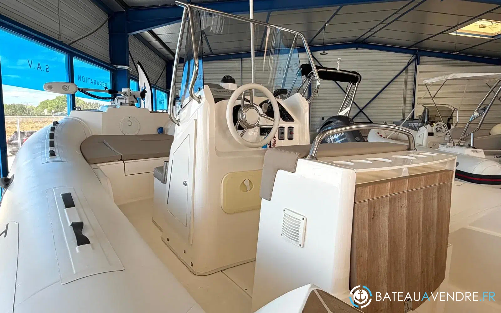 slider 2 Capelli Tempest 700