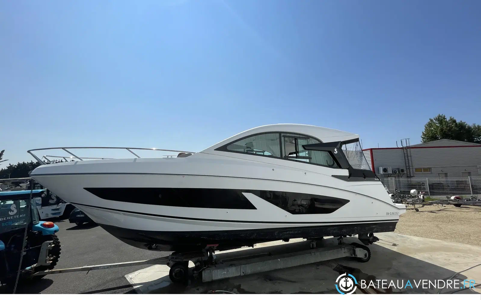 slider 13 Beneteau Gran Turismo 32