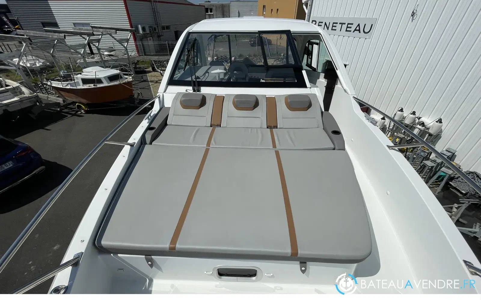 slider 18 Beneteau Gran Turismo 32