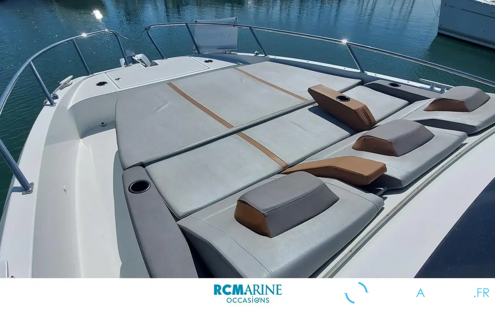 slider 4 Beneteau Gran Turismo 32