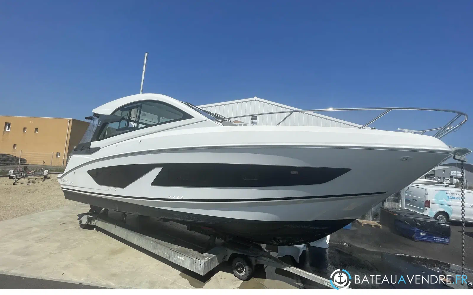 slider 7 Beneteau Gran Turismo 32