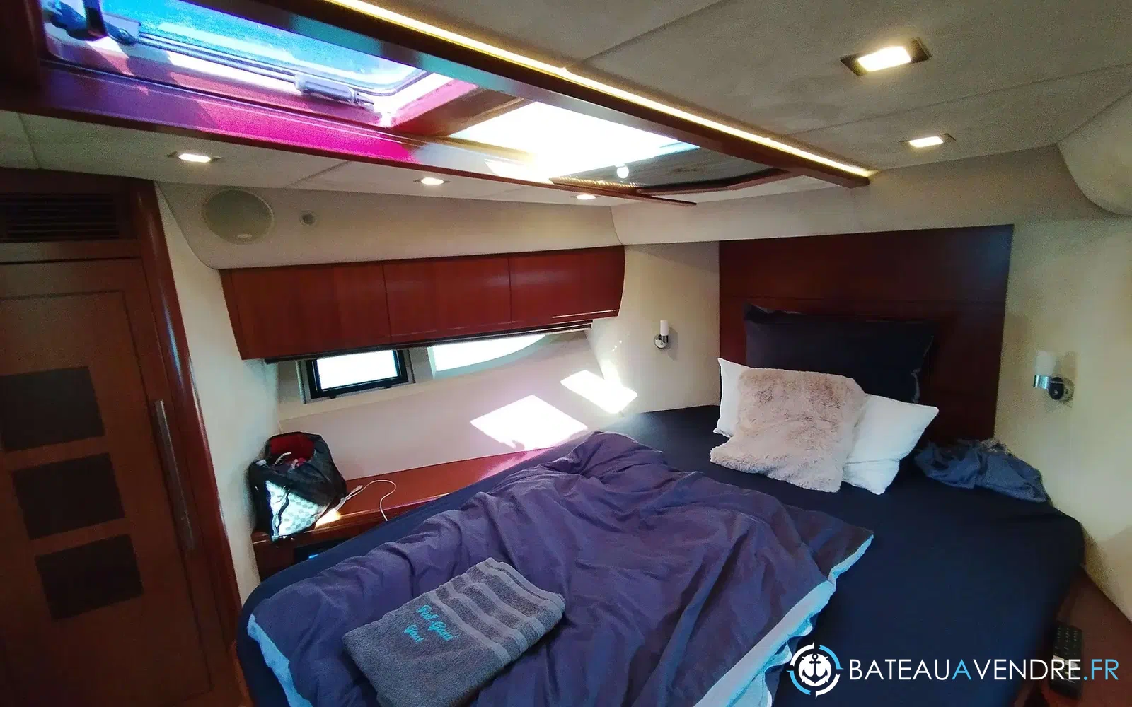 slider 14 Galeon 640 Fly