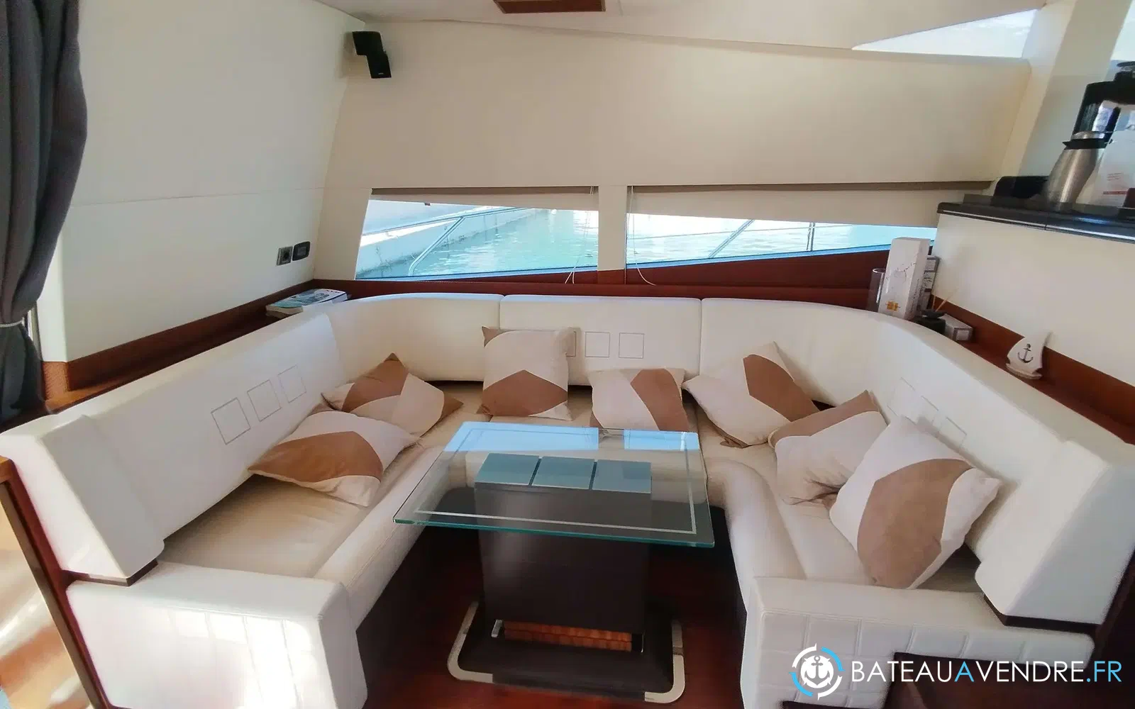 slider 21 Galeon 640 Fly