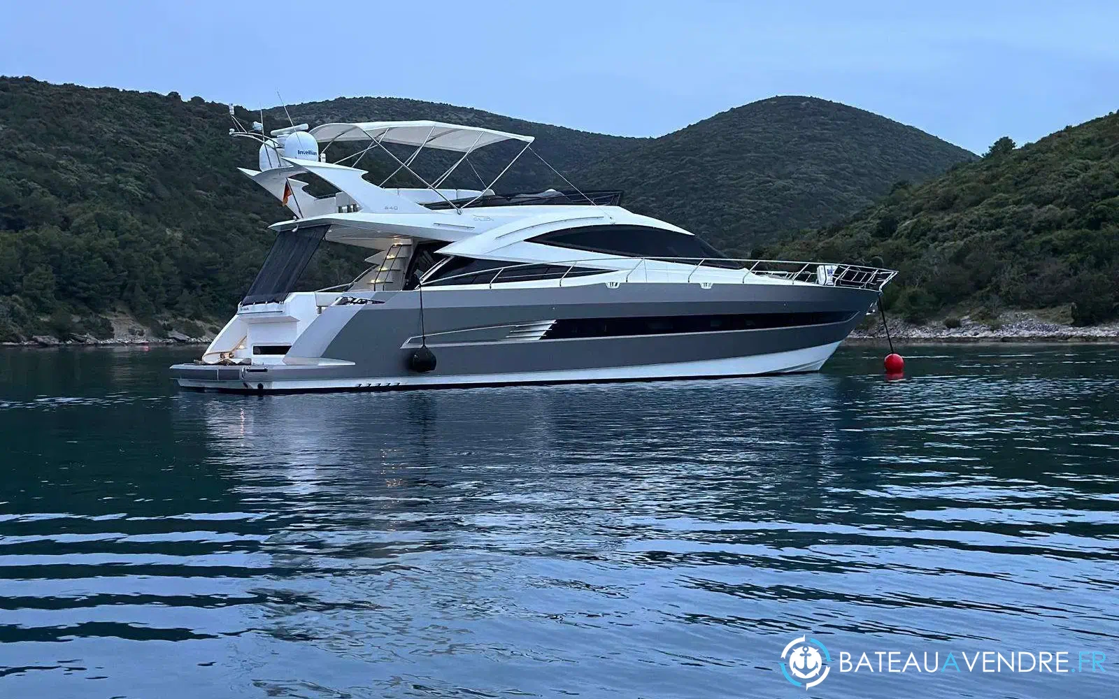slider 27 Galeon 640 Fly