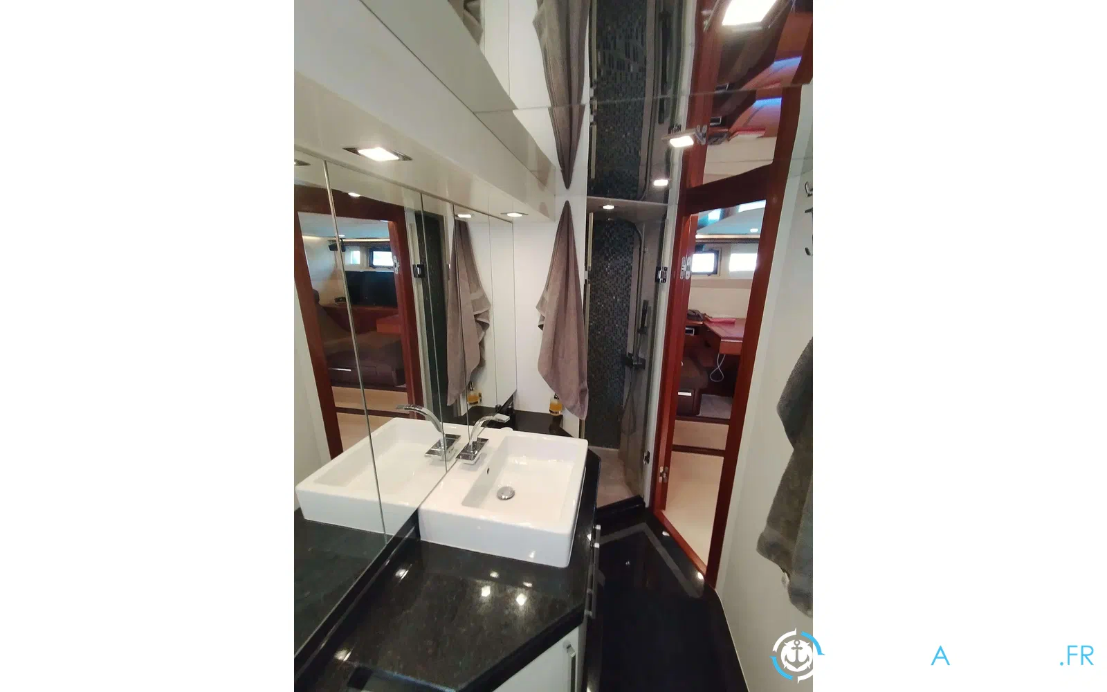 slider 28 Galeon 640 Fly