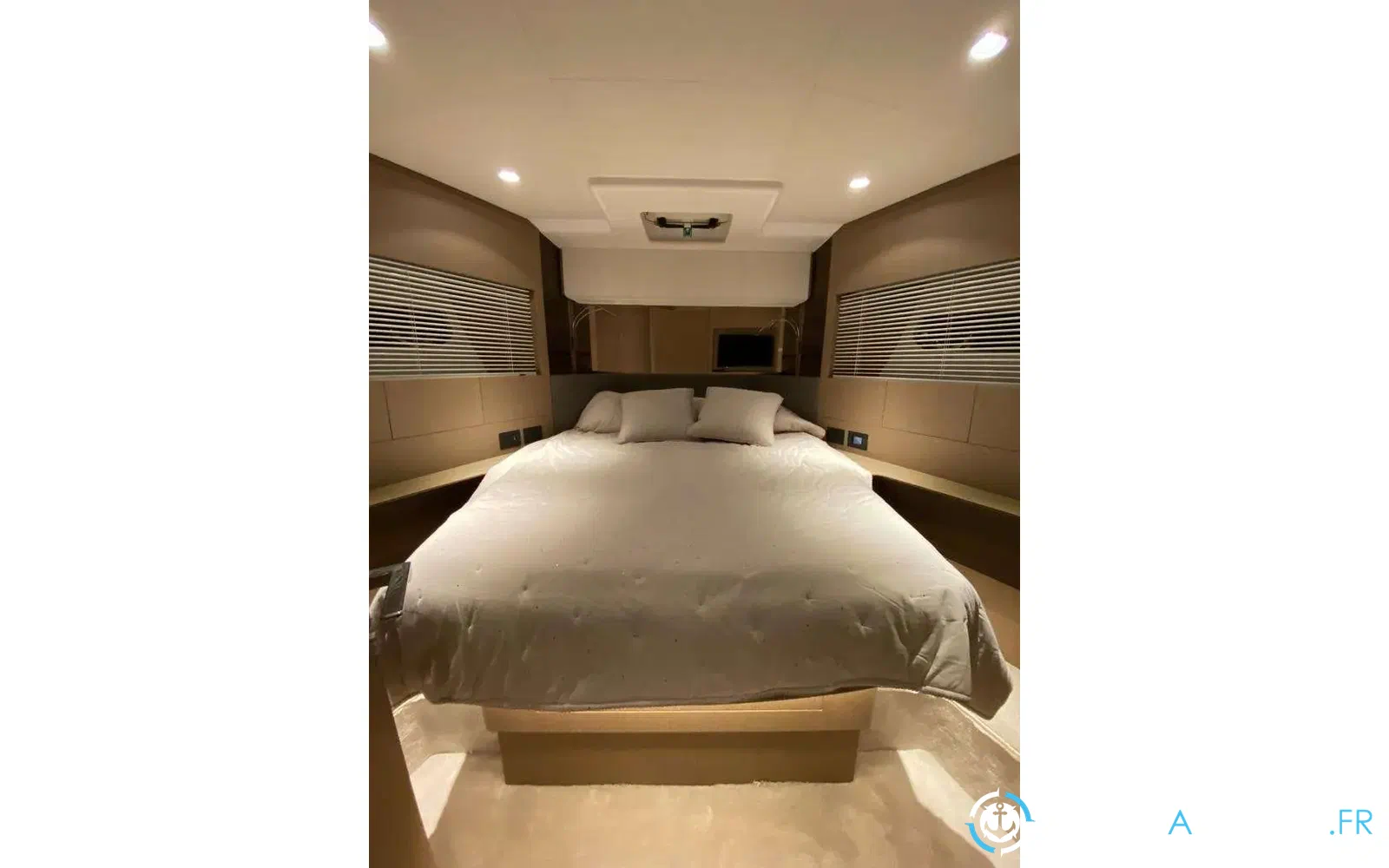 slider 12 Ferretti 500