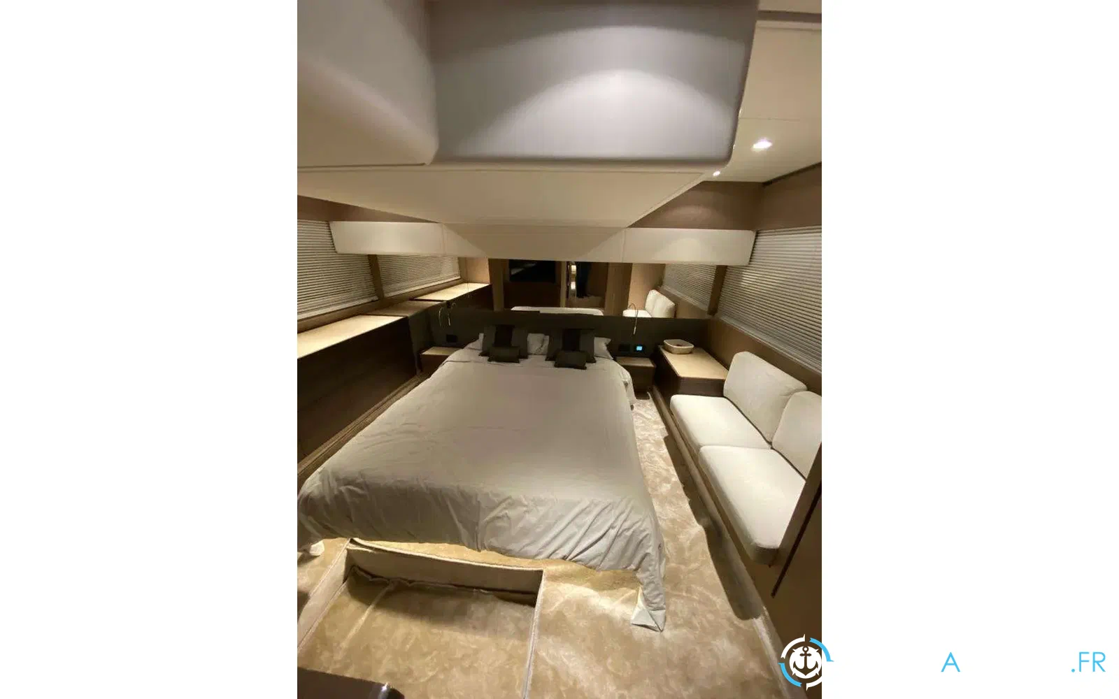 slider 7 Ferretti 500
