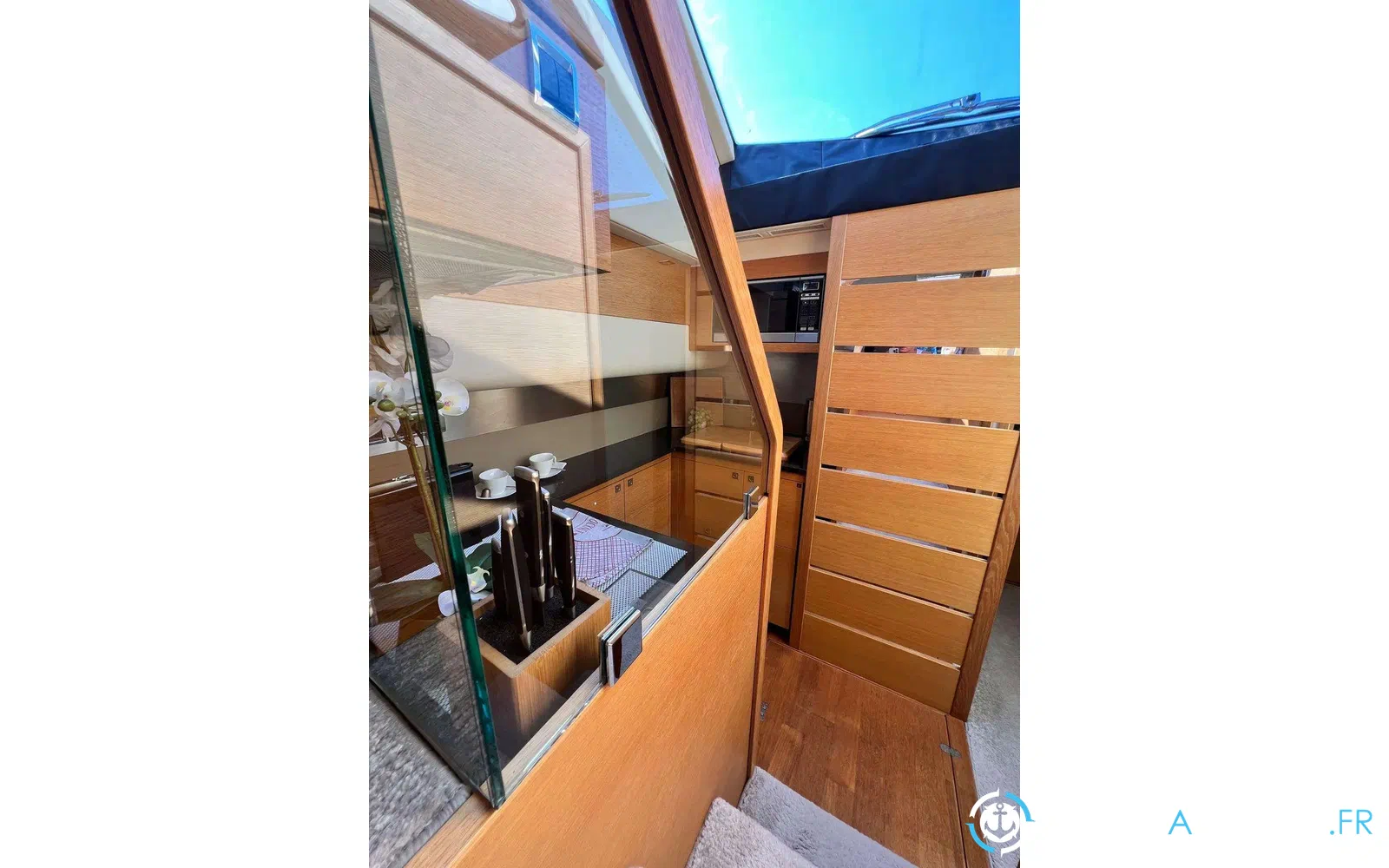 slider 21 Fairline Phantom 48