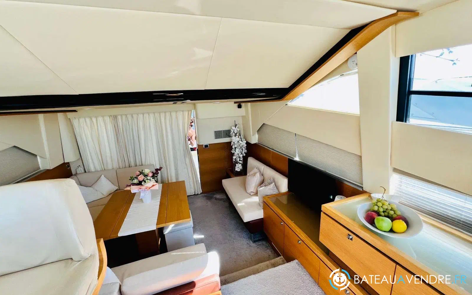 slider 4 Fairline Phantom 48