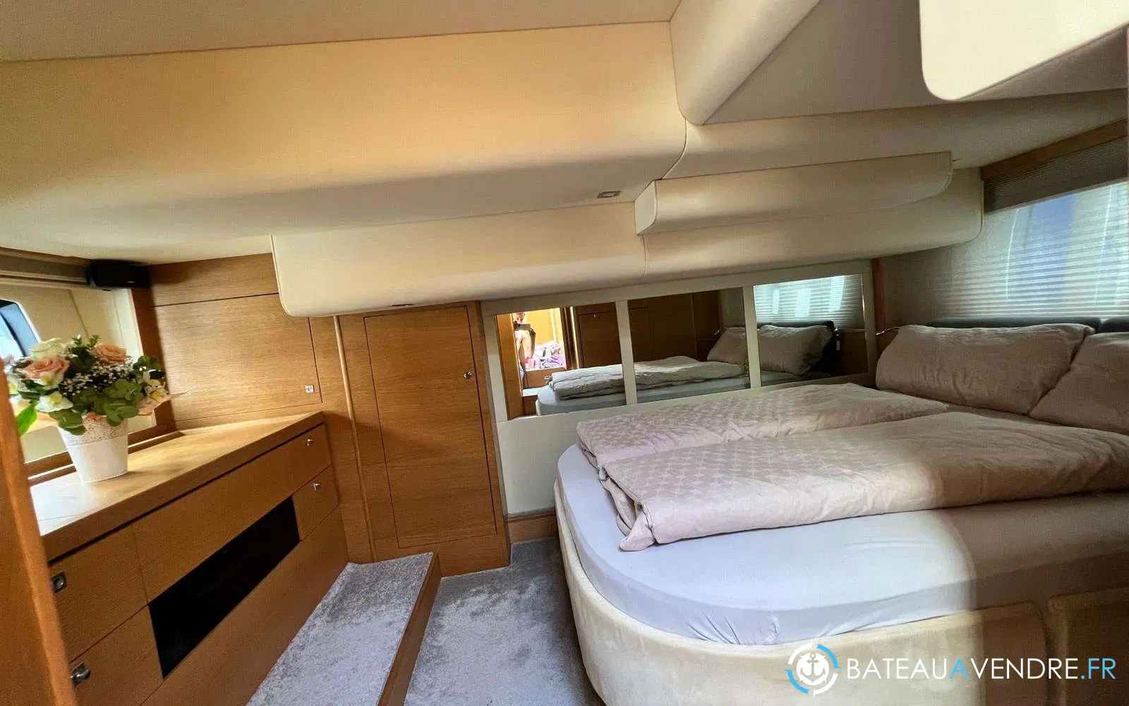 slider 6 Fairline Phantom 48