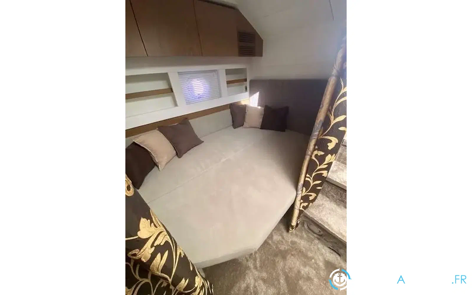 slider 15 Beneteau Gran Turismo 49