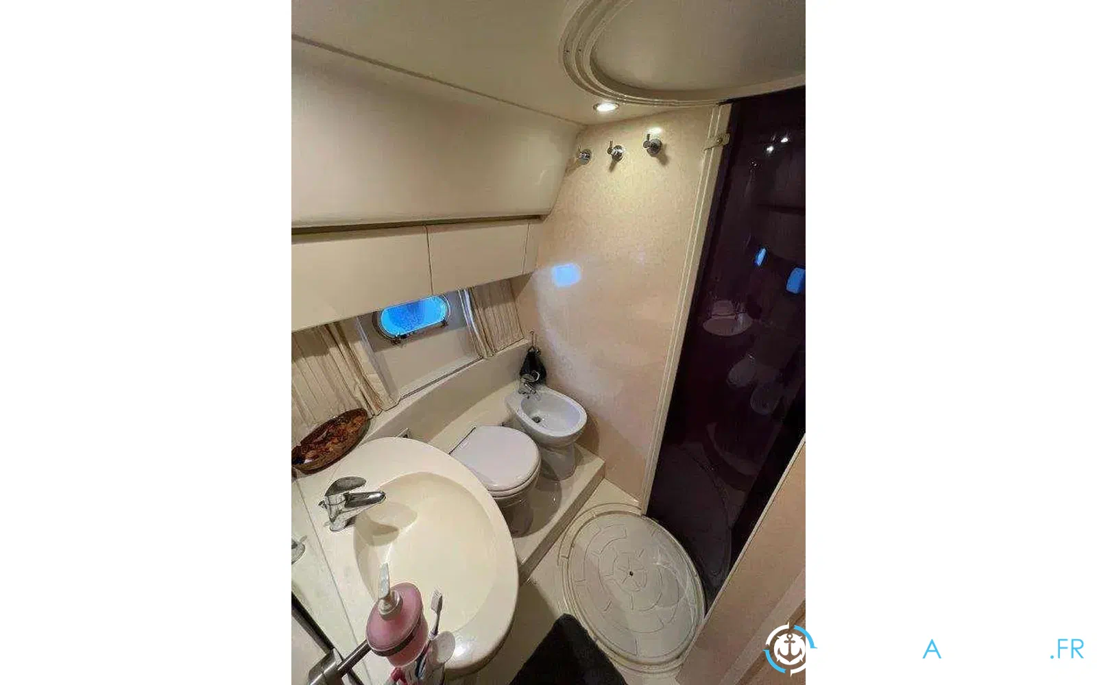 slider 9 Ferretti 460