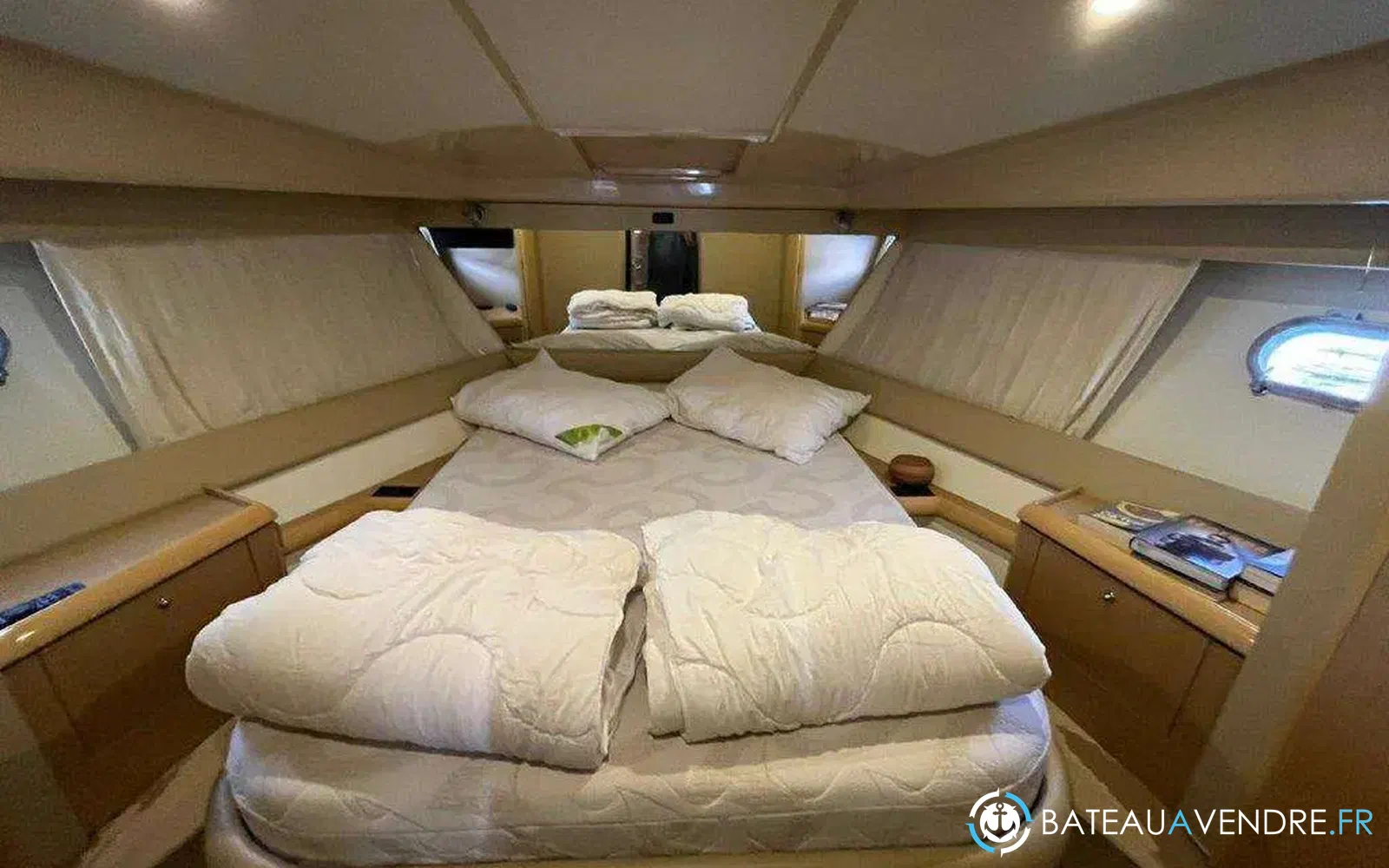 slider 11 Ferretti 460