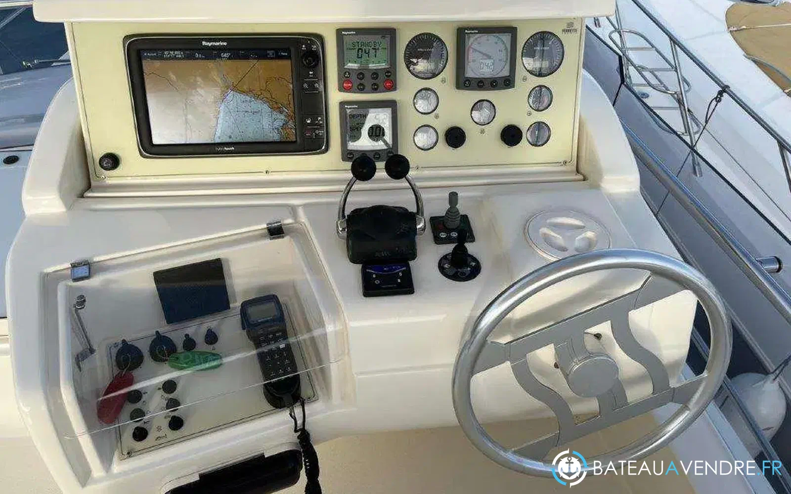 slider 18 Ferretti 460