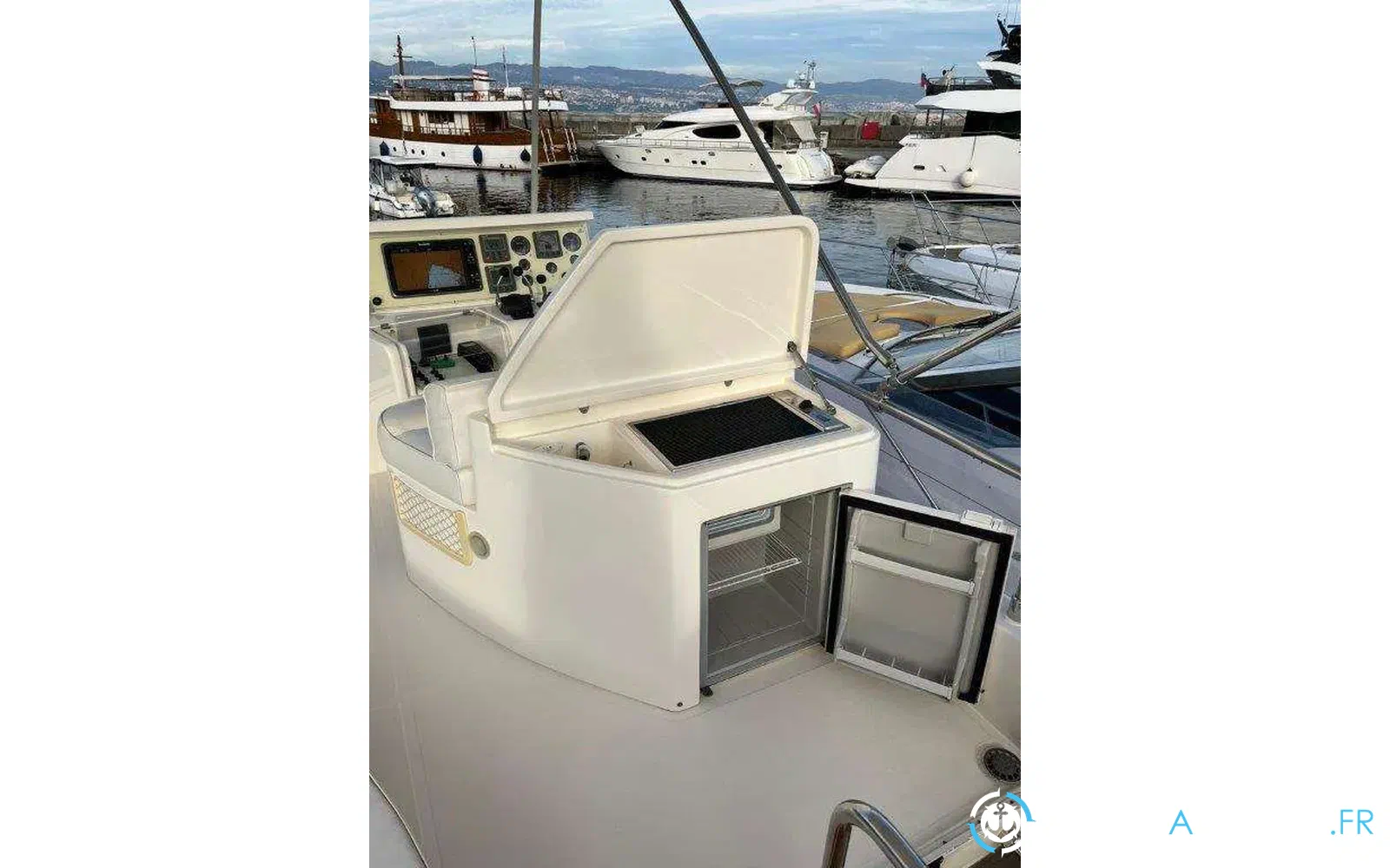 slider 1 Ferretti 460