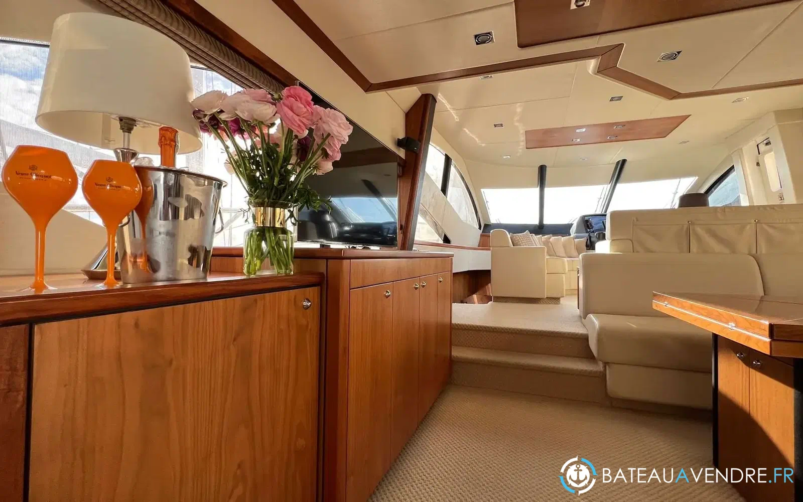 slider 15 Sunseeker Manhattan 60