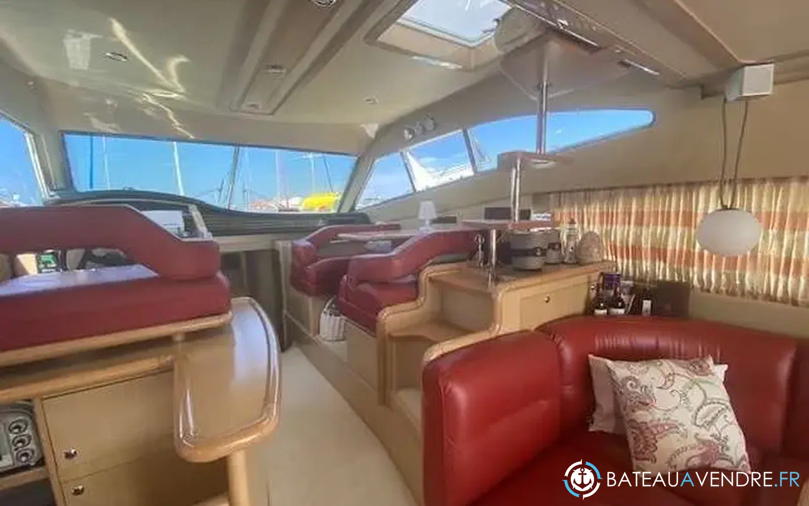 slider 10 Ferretti 530
