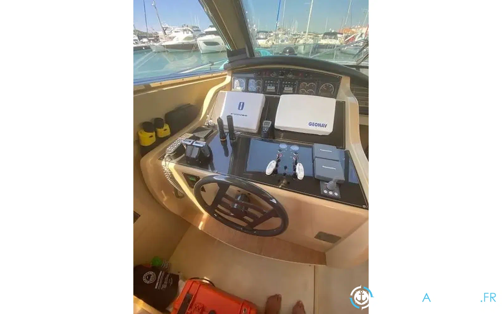slider 14 Ferretti 530