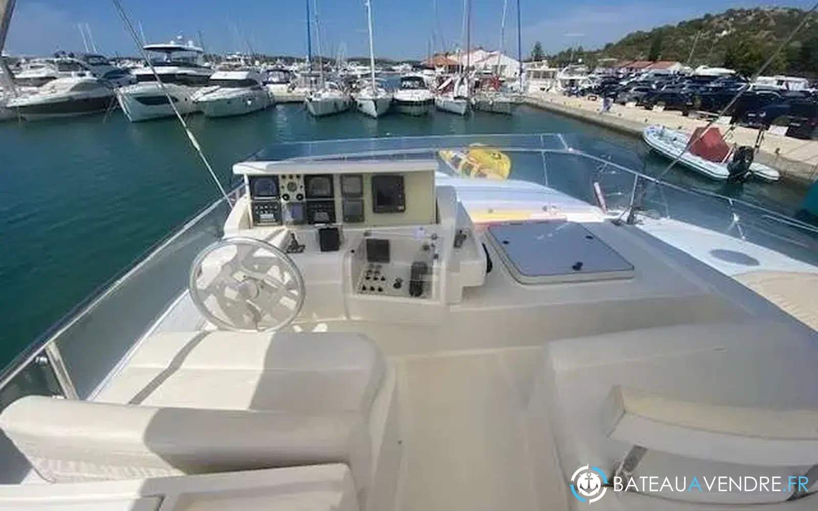 slider 18 Ferretti 530
