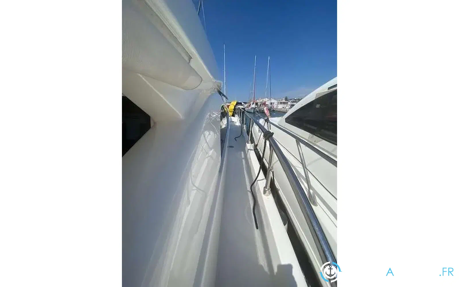slider 21 Ferretti 530