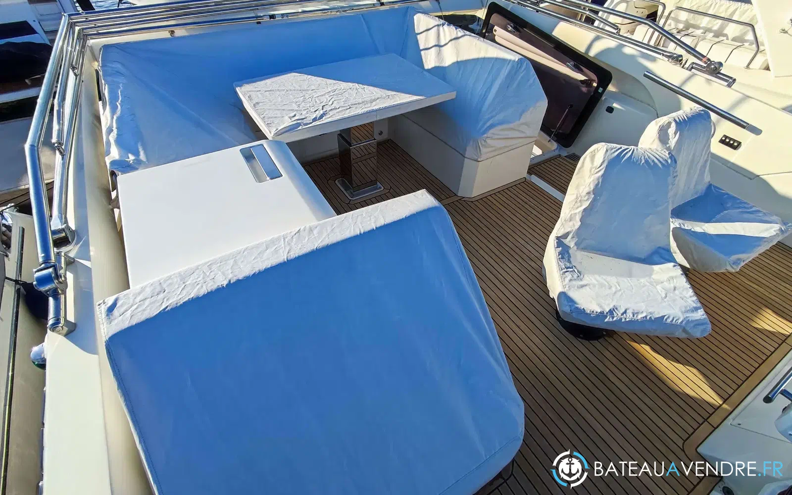 slider 1 Jeanneau Prestige 630