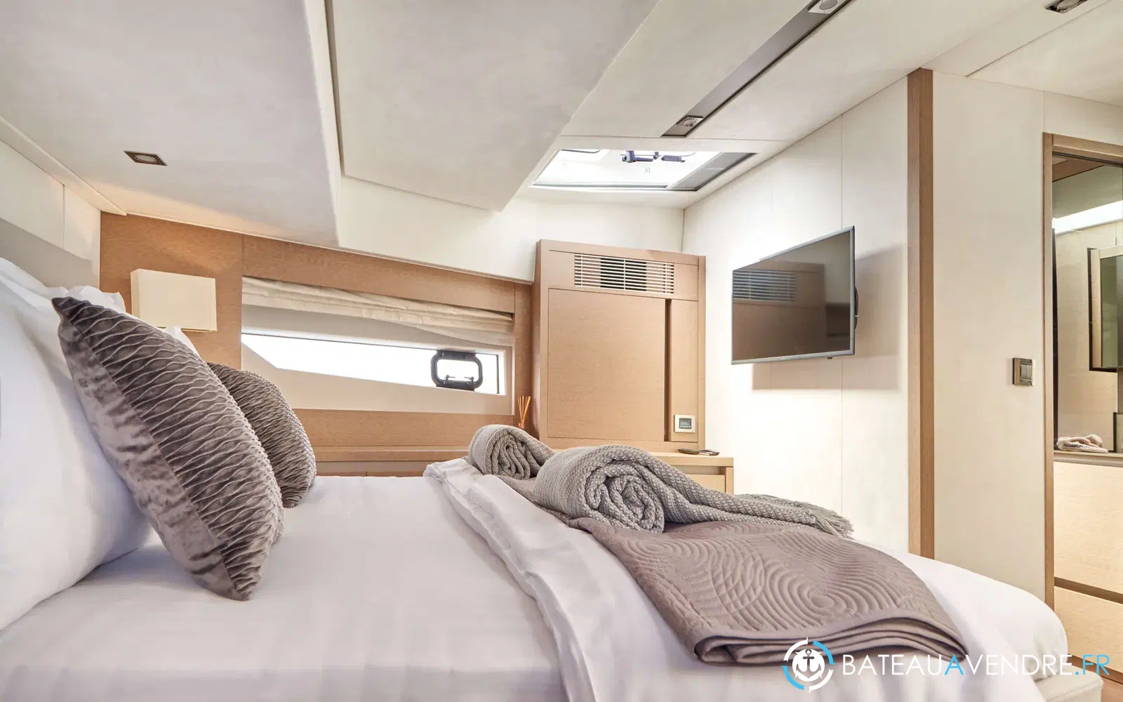 slider 22 Jeanneau Prestige 630