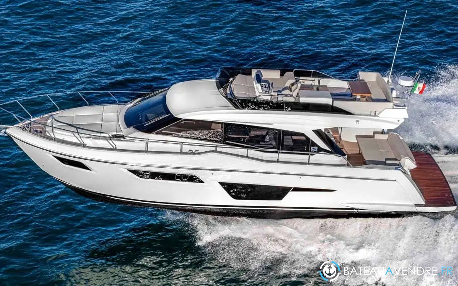 slider 0 Ferretti 500