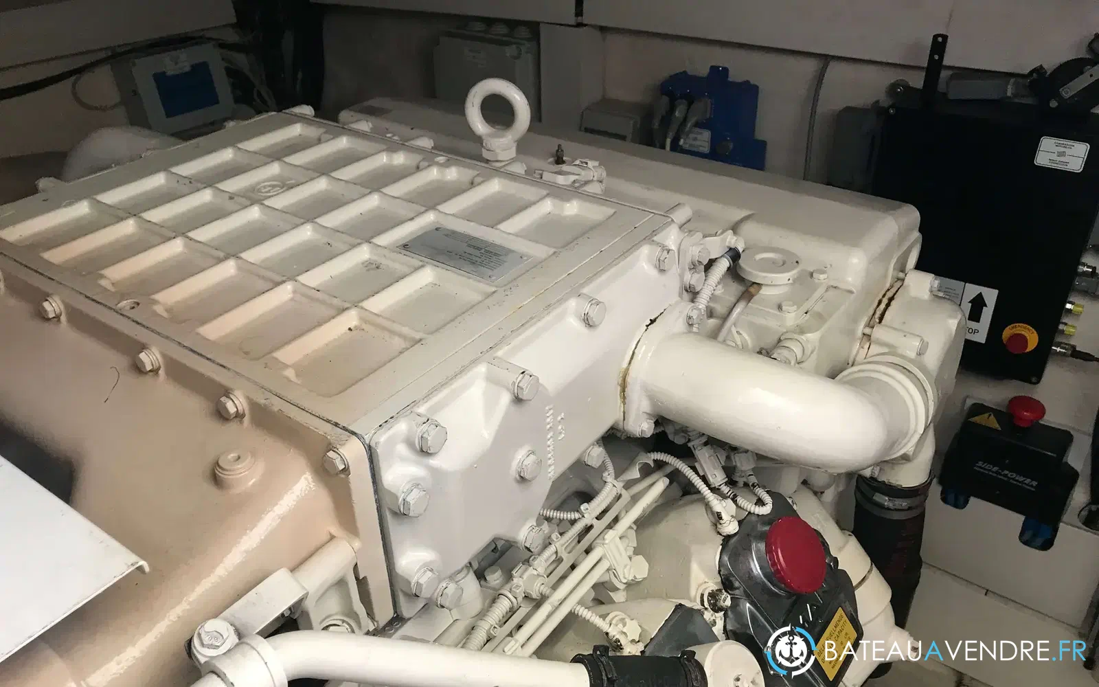 slider 9 Ferretti 592