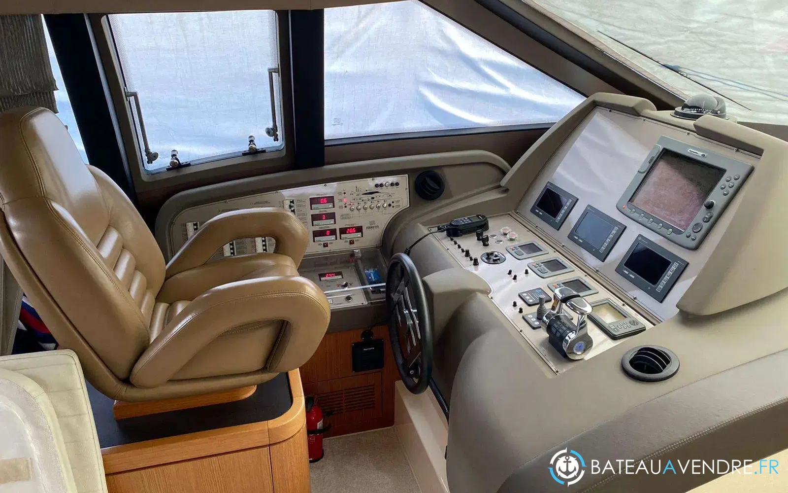 slider 3 Ferretti 592