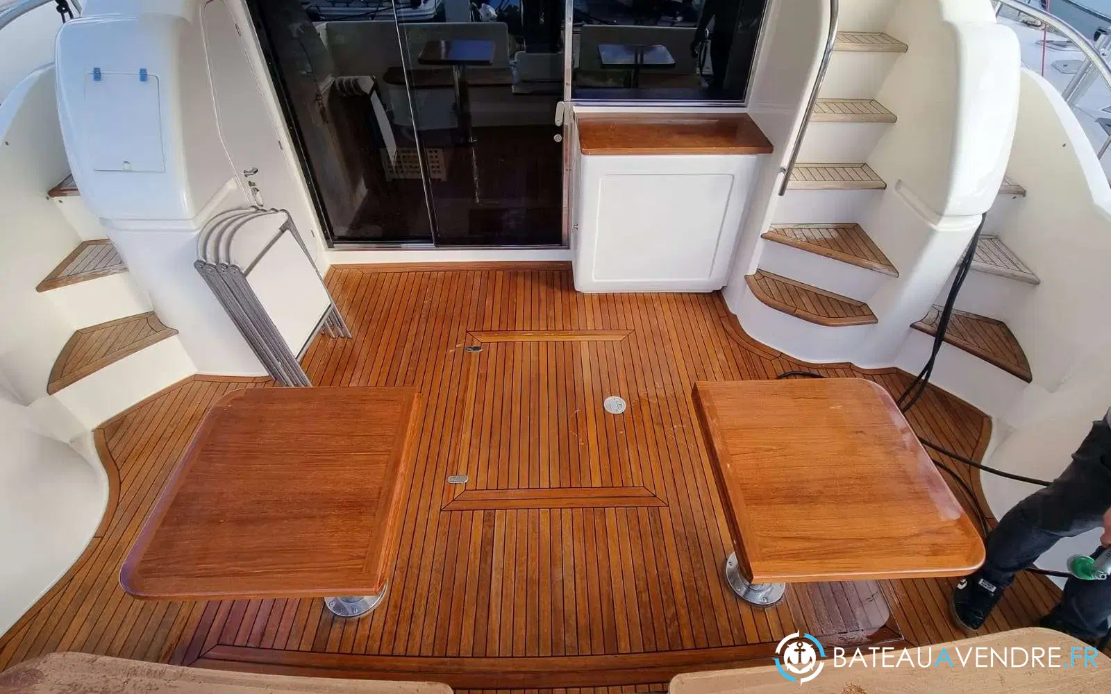 slider 4 Ferretti 592