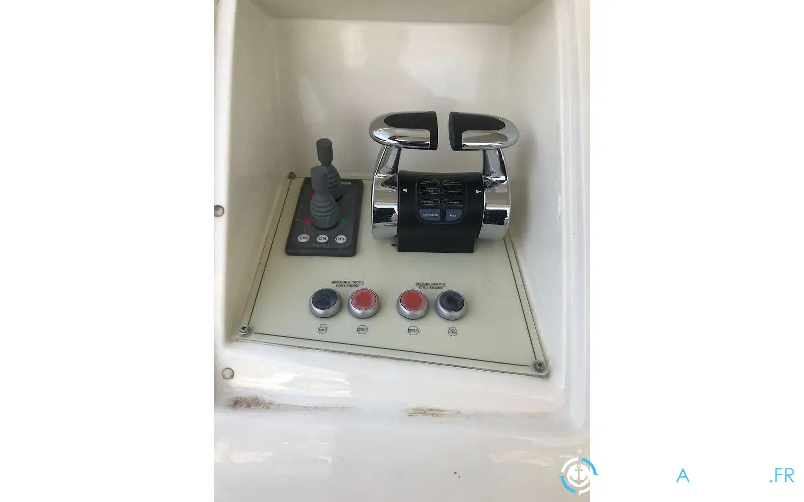 slider 7 Ferretti 592