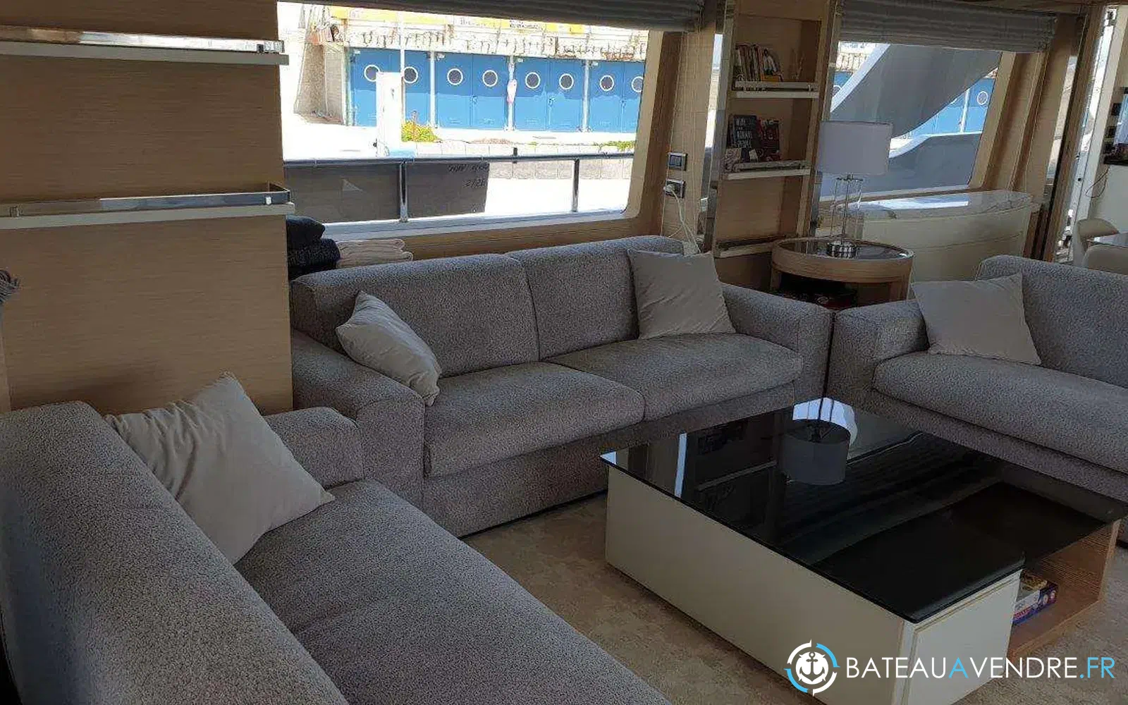 slider 9 Benetti Delfino 93