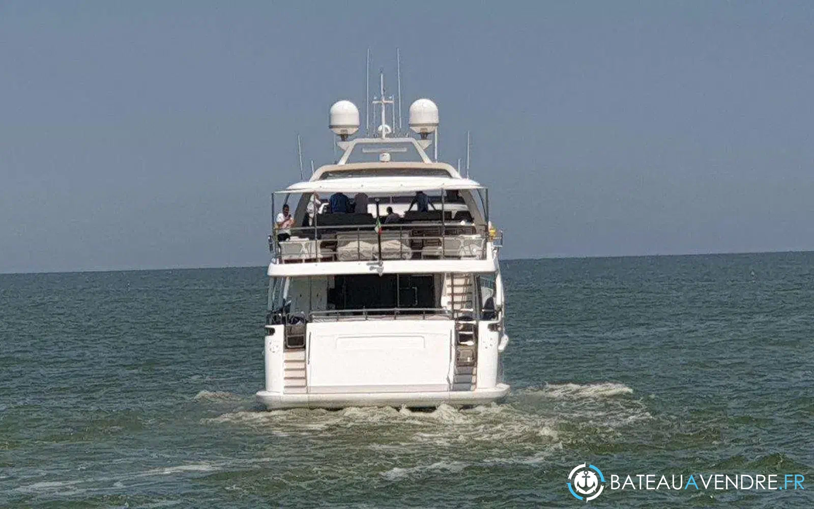 slider 12 Benetti Delfino 93
