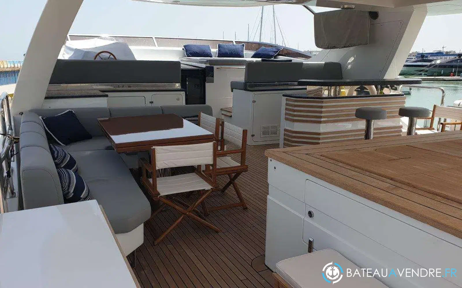 slider 17 Benetti Delfino 93