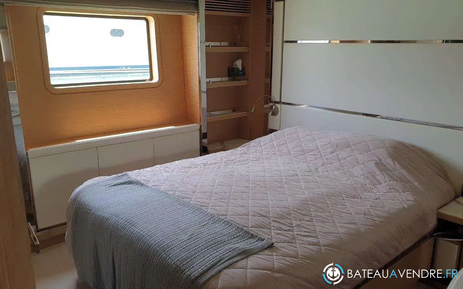 slider 27 Benetti Delfino 93