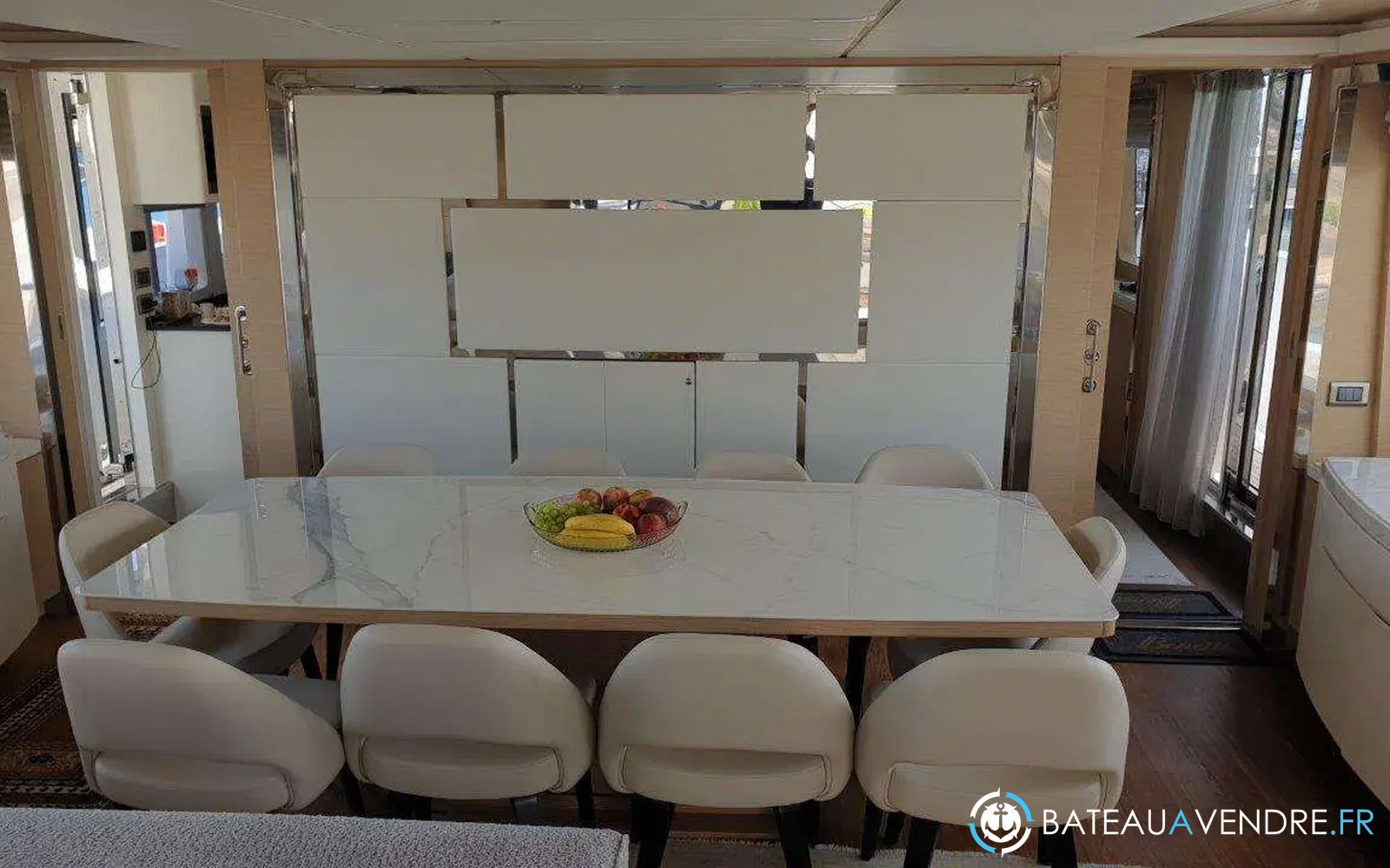 slider 2 Benetti Delfino 93